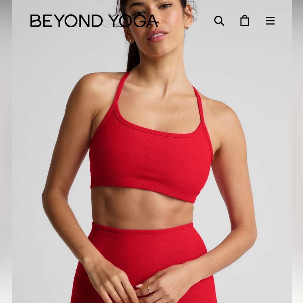 NWT Beyond Yoga Sports Bra